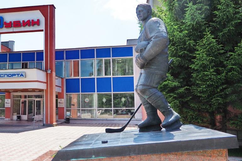 Yu.I. Moiseev Monument 