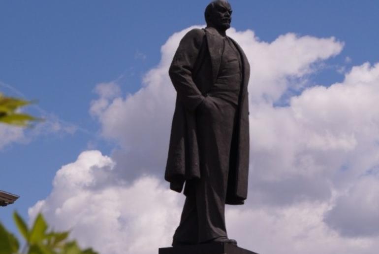 V.I. Lenin Monument