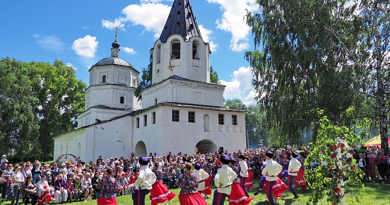A.N. Radishchev State Museum Hosted Tikhvin Fair Folklore Festival
