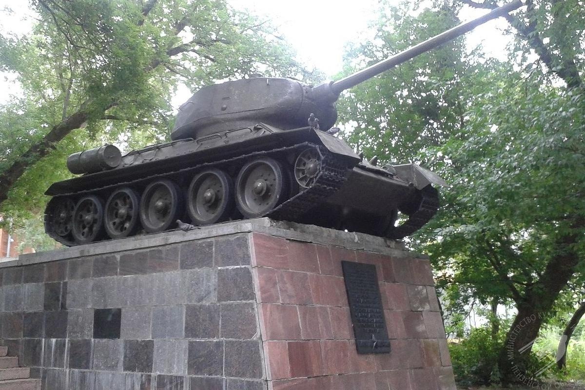 Tank T-34 Monument Tank T-34 Monument